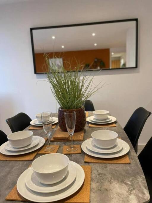 Paramount City Living 105 Swindon Exteriér fotografie
